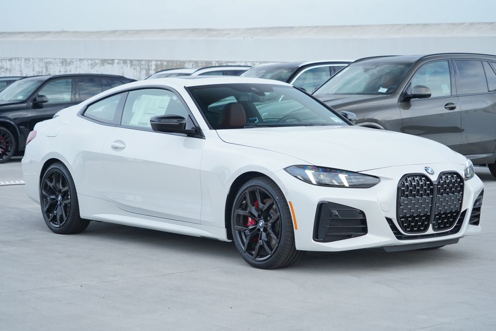 Thumbnail: 2027 BMW 4 Series - 3