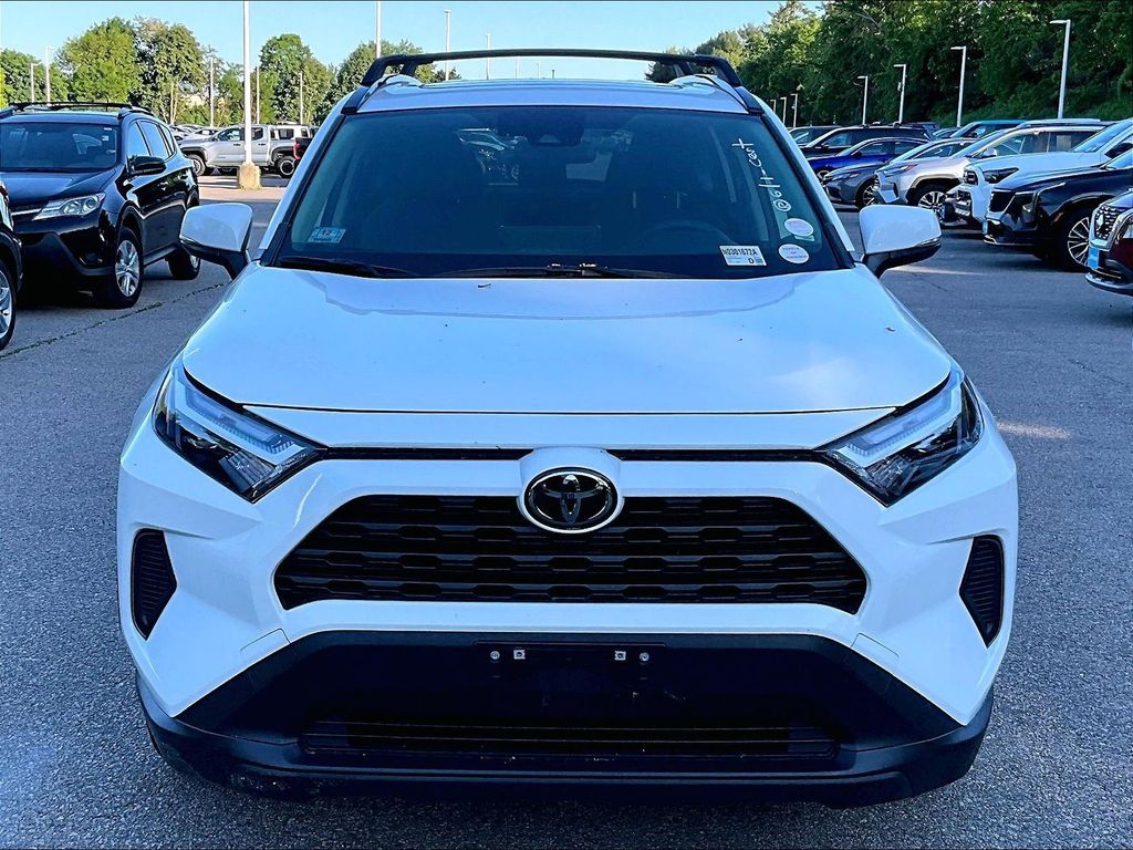 2025 Toyota RAV4 Hybrid — photo 2
