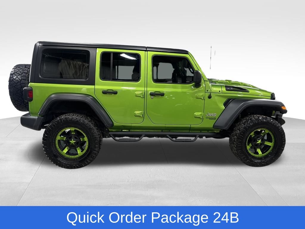 View vehicle photo 7