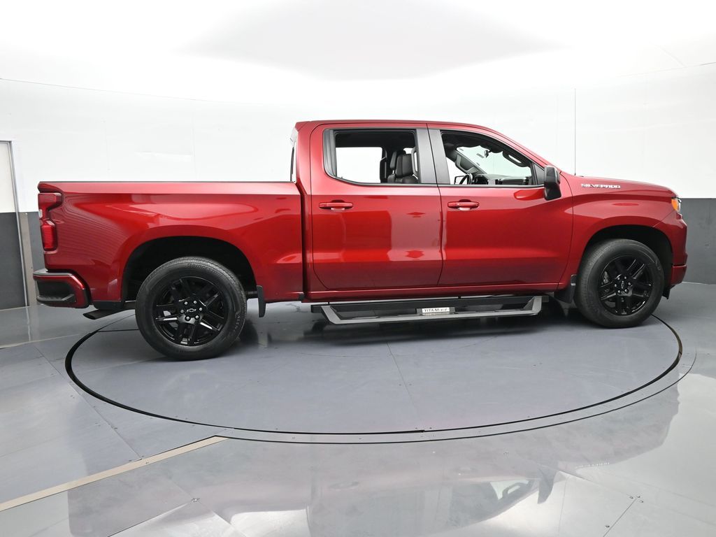 Used 2022 Cherry Red Tintcoat Chevrolet RST image 7