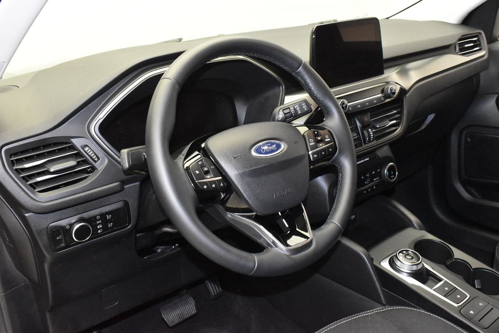 Thumbnail: 2024 Ford Escape - 16