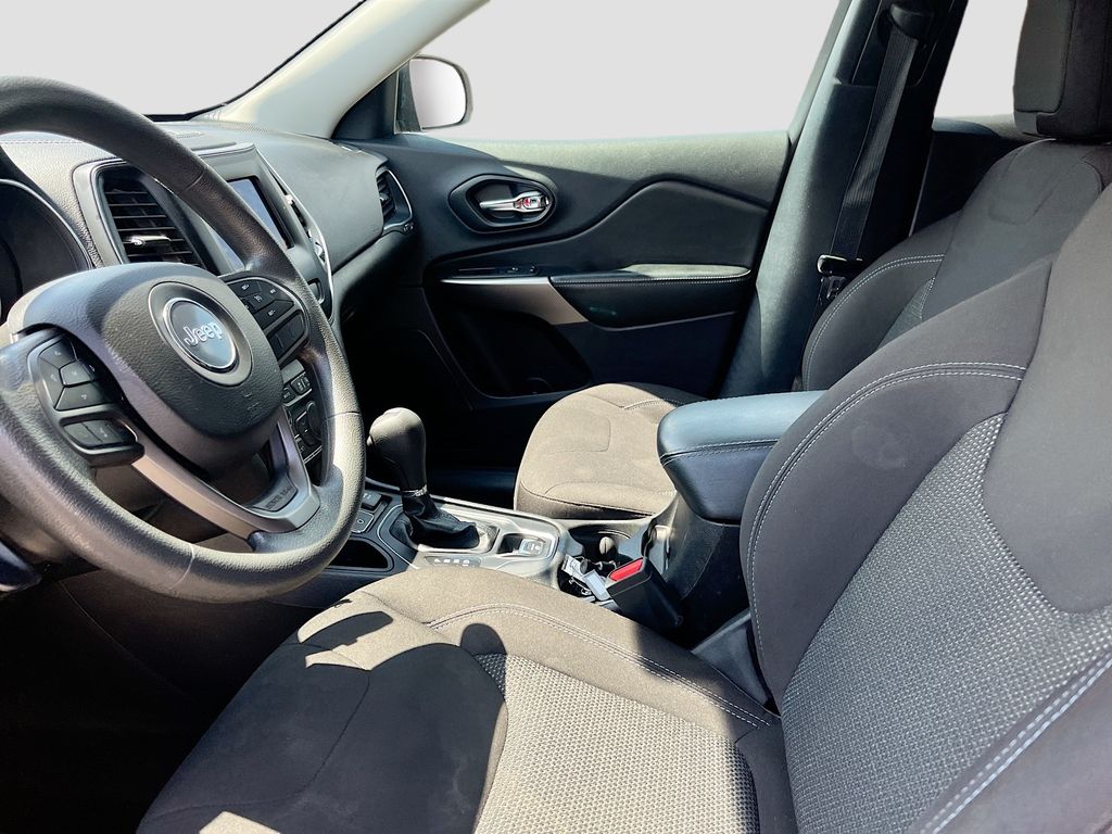 2021 Jeep Cherokee Latitude Red at Emmons Autoplex