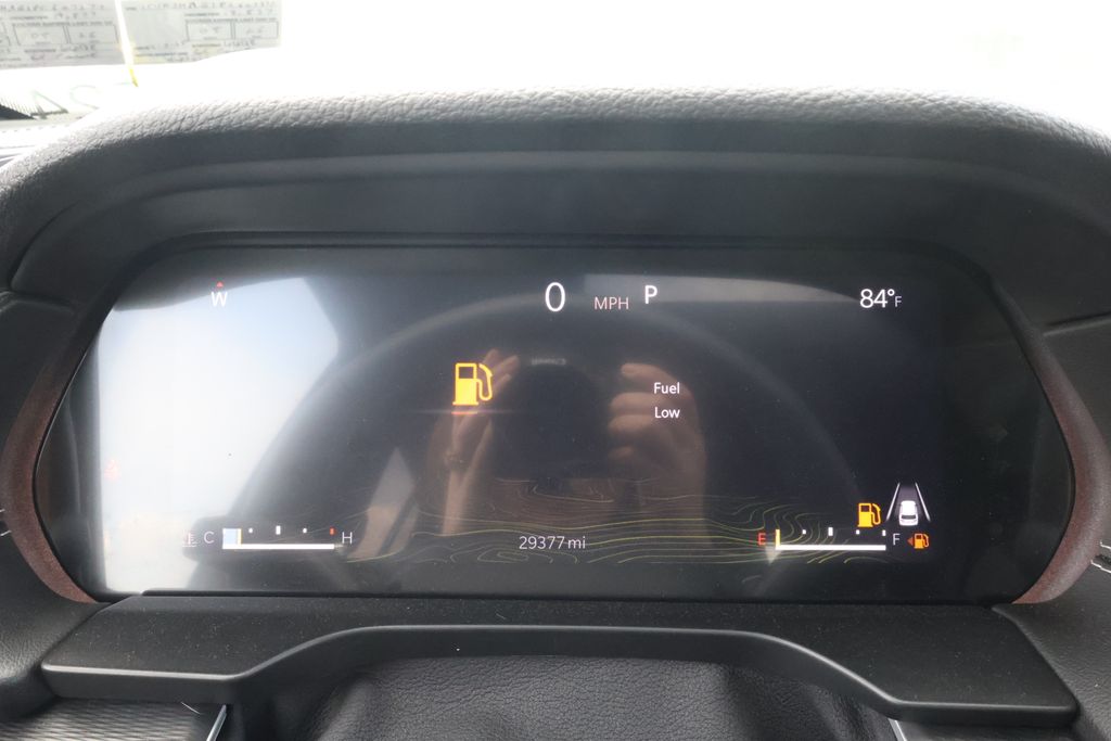 Thumbnail: 2023 Jeep Grand Cherokee - 21