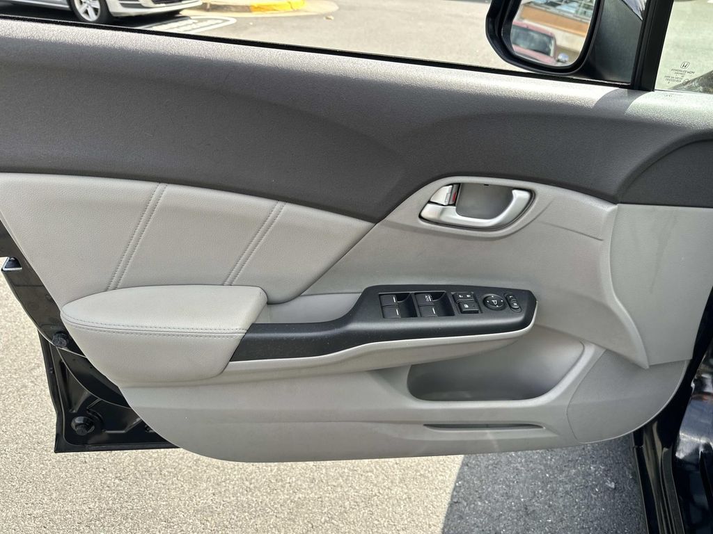 Thumbnail: 2012 Honda Civic - 32