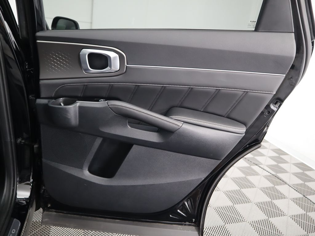 2023 Kia Sorento SX 29