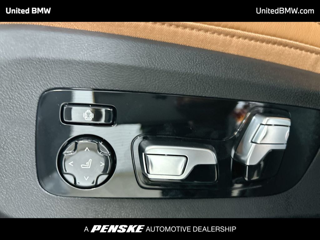 Thumbnail: 2026 BMW X5 - 12