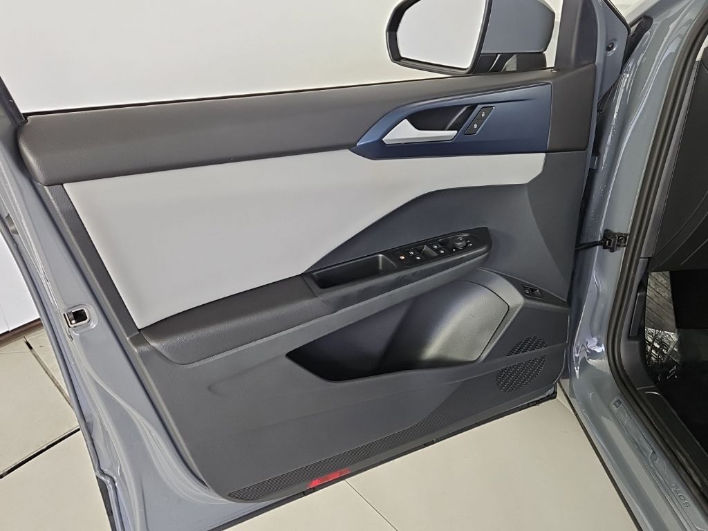 Thumbnail: 2023 Volkswagen Taos - 11