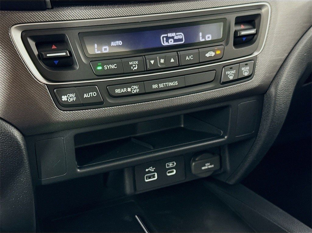 2025 Honda Ridgeline Sport photo