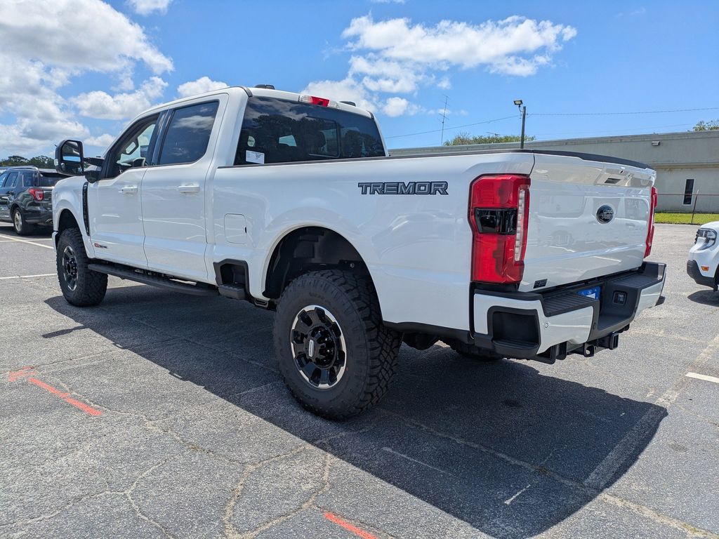 2026 Ford F-350 Super Duty LARIAT