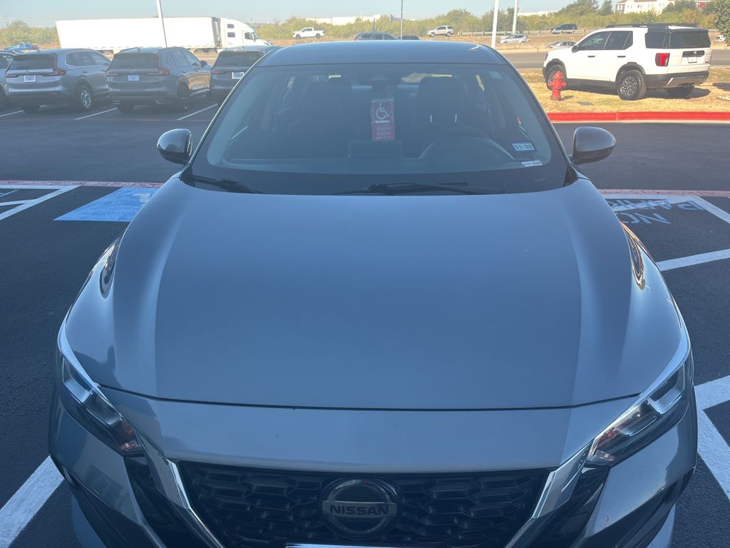 2021 Nissan Sentra SV photo 2