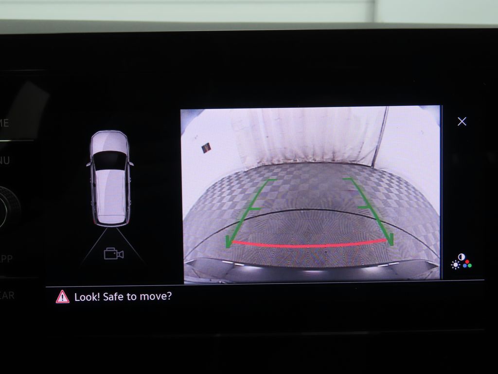 Thumbnail: 2025 Volkswagen Taos - 15