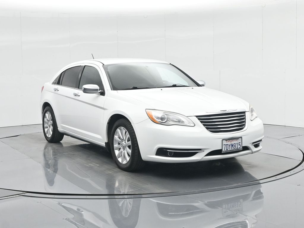2014 Chrysler 200 Limited