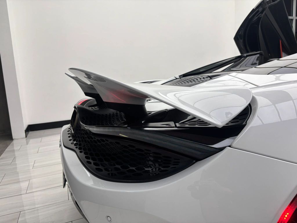 2024 McLaren 750S