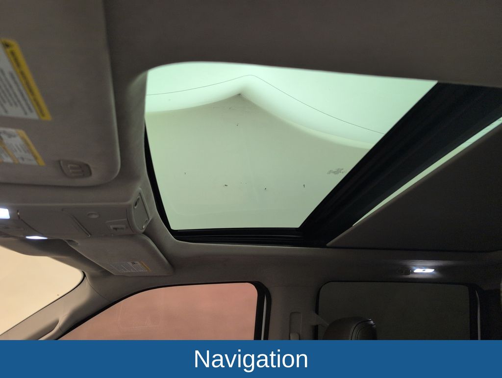 Used 2019 White Ford Limited image 8