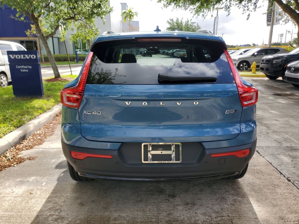 used 2023 Volvo XC40 car, priced at $28,195