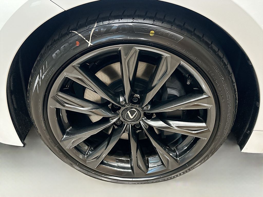 2025 Lexus IS 350 22