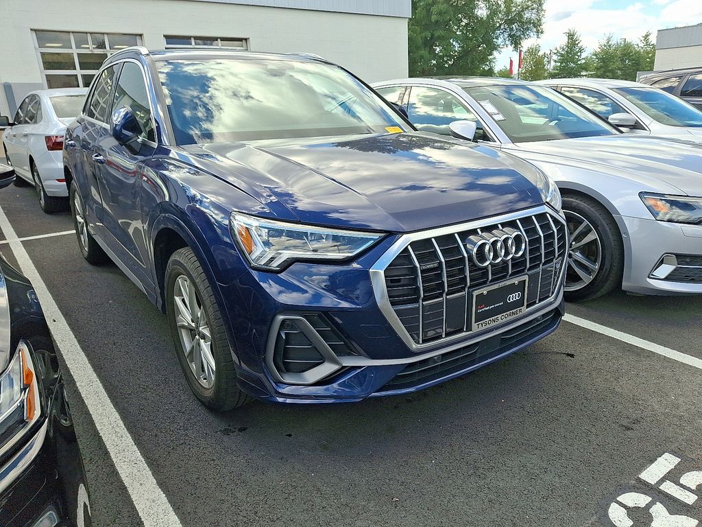 Thumbnail: 2023 Audi Q3 - 3