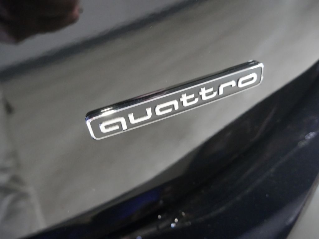 Thumbnail: 2026 Audi A6 - 10