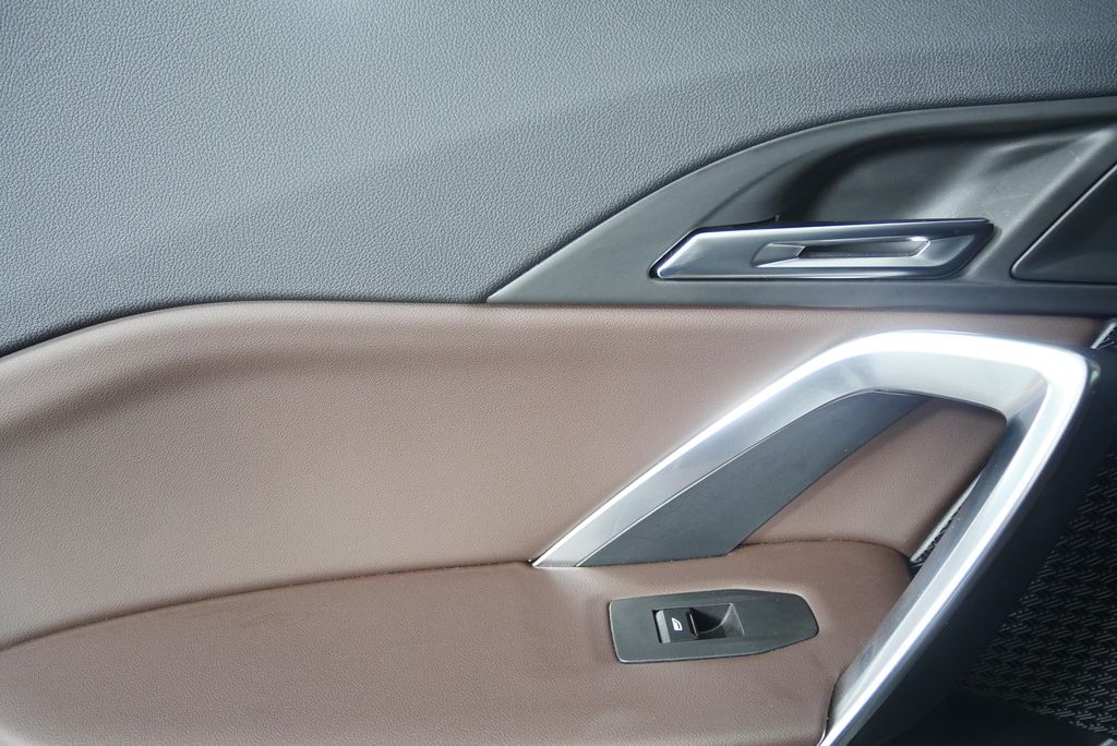 Thumbnail: 2025 BMW X2 - 13