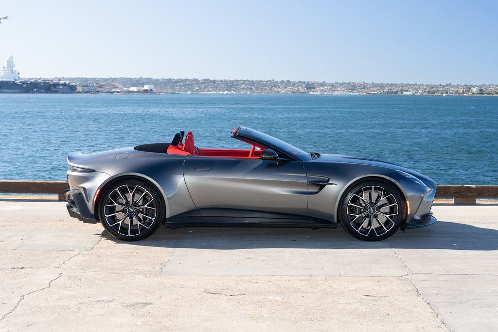 Aston Martin 2026 Vantage 