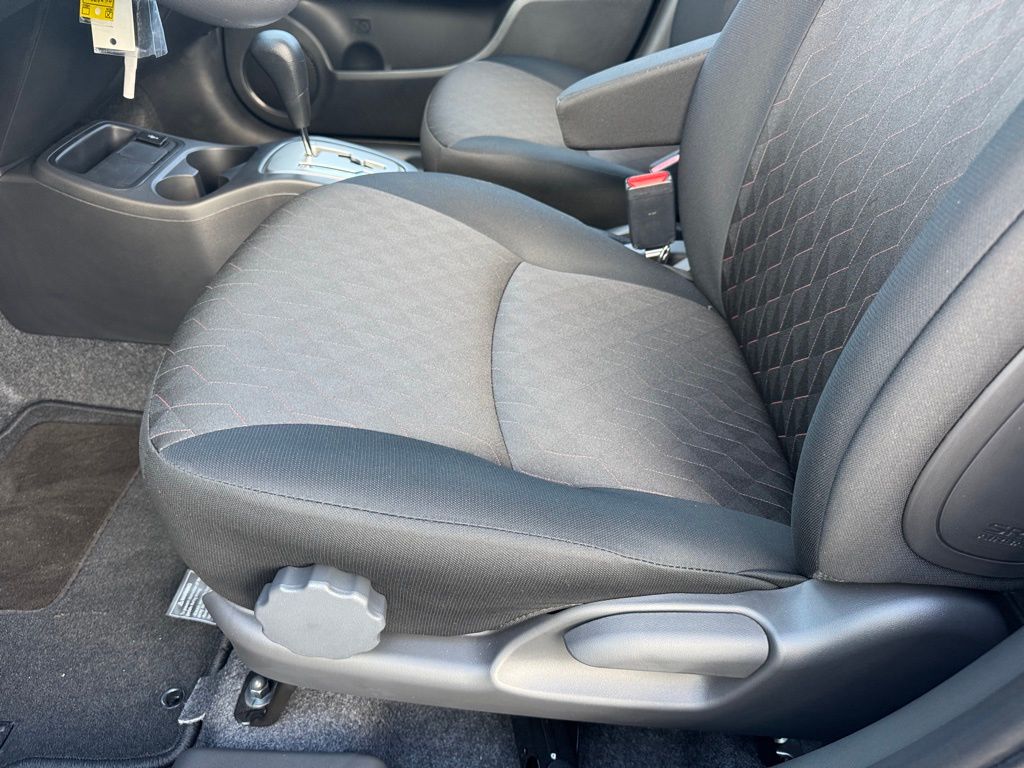 2024 Mitsubishi Mirage LE photo 26