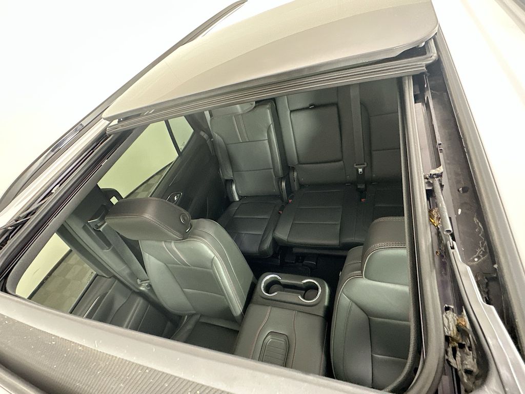 Thumbnail: 2023 Chevrolet Tahoe - 21