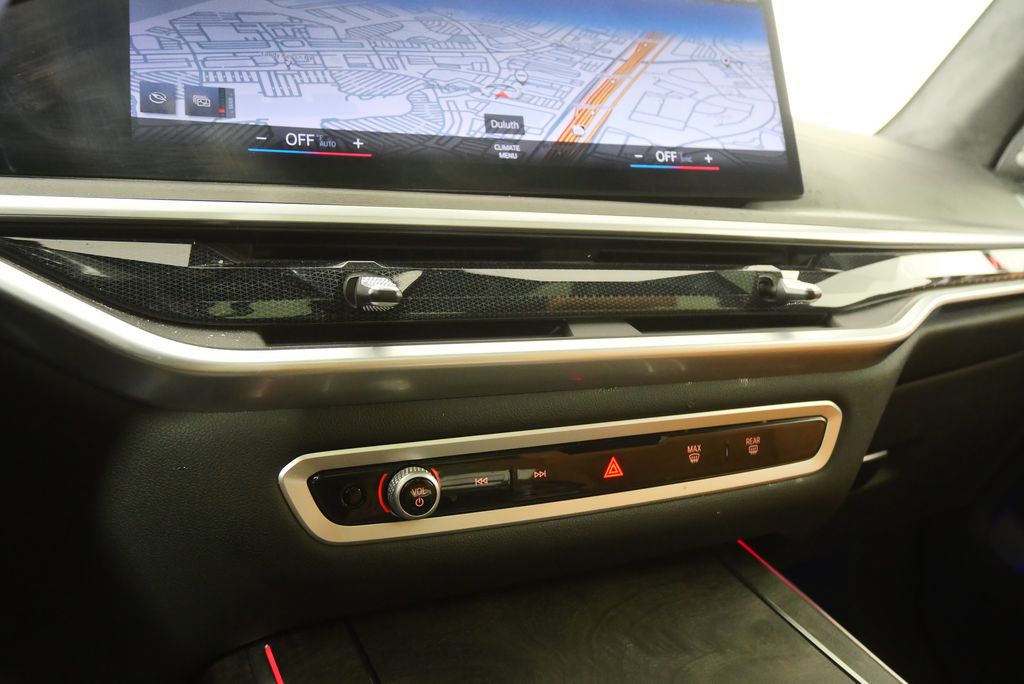 Thumbnail: 2023 BMW X7 - 26