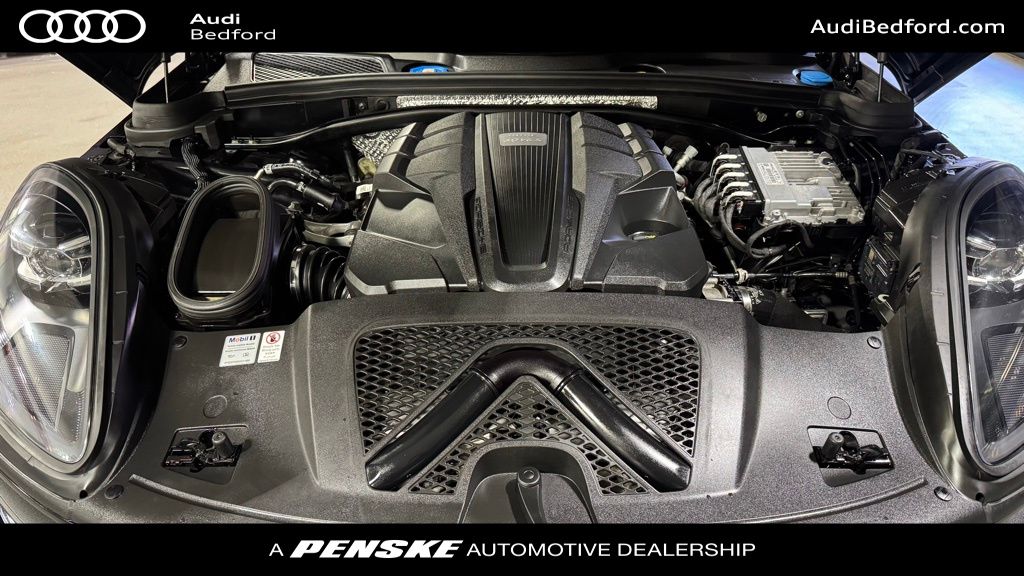 Thumbnail: 2020 Porsche Macan - 10