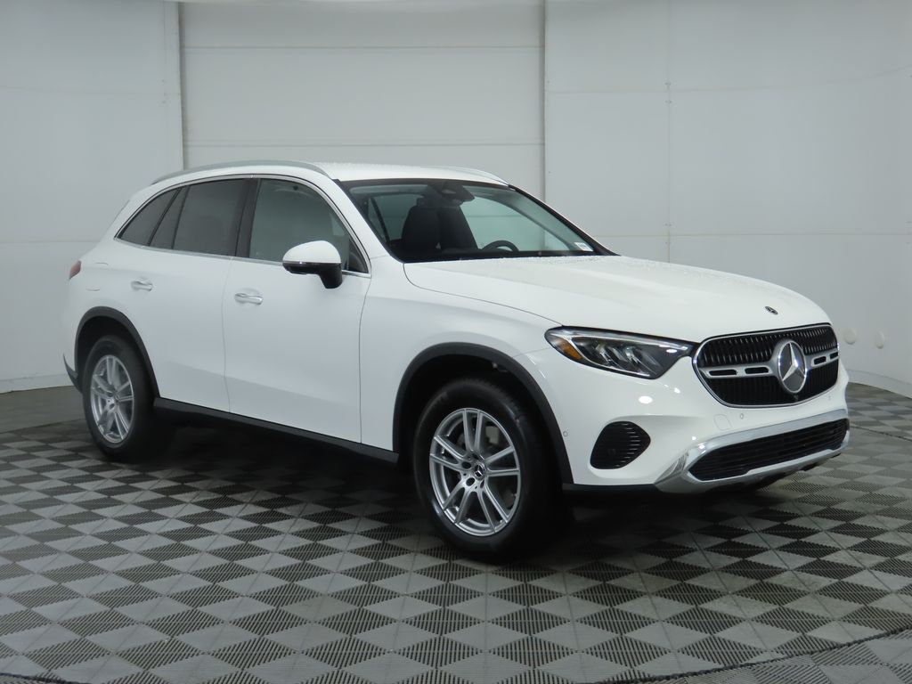 Thumbnail: 2026 Mercedes-Benz GLC - 3