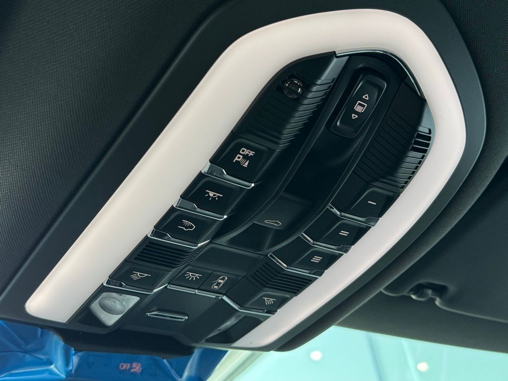 Used 2026  Porsche  image 44