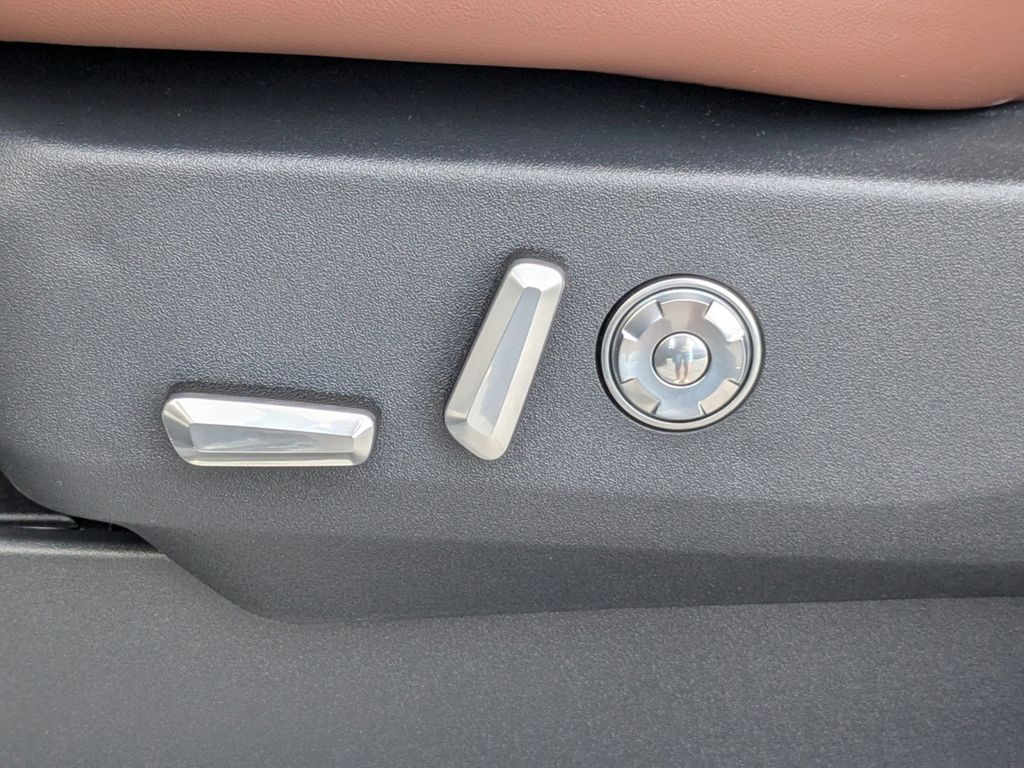 2025 Lincoln Navigator Reserve L