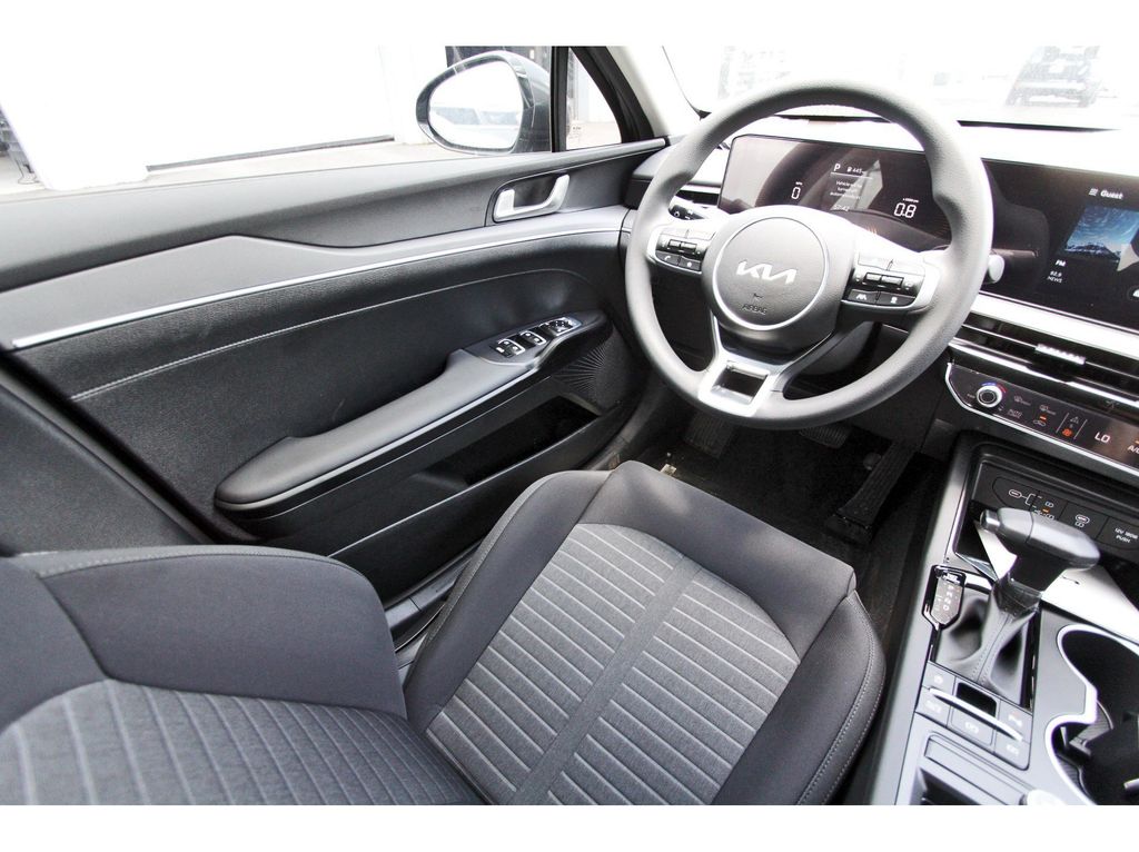 New 2026 Kia K5 Sedan