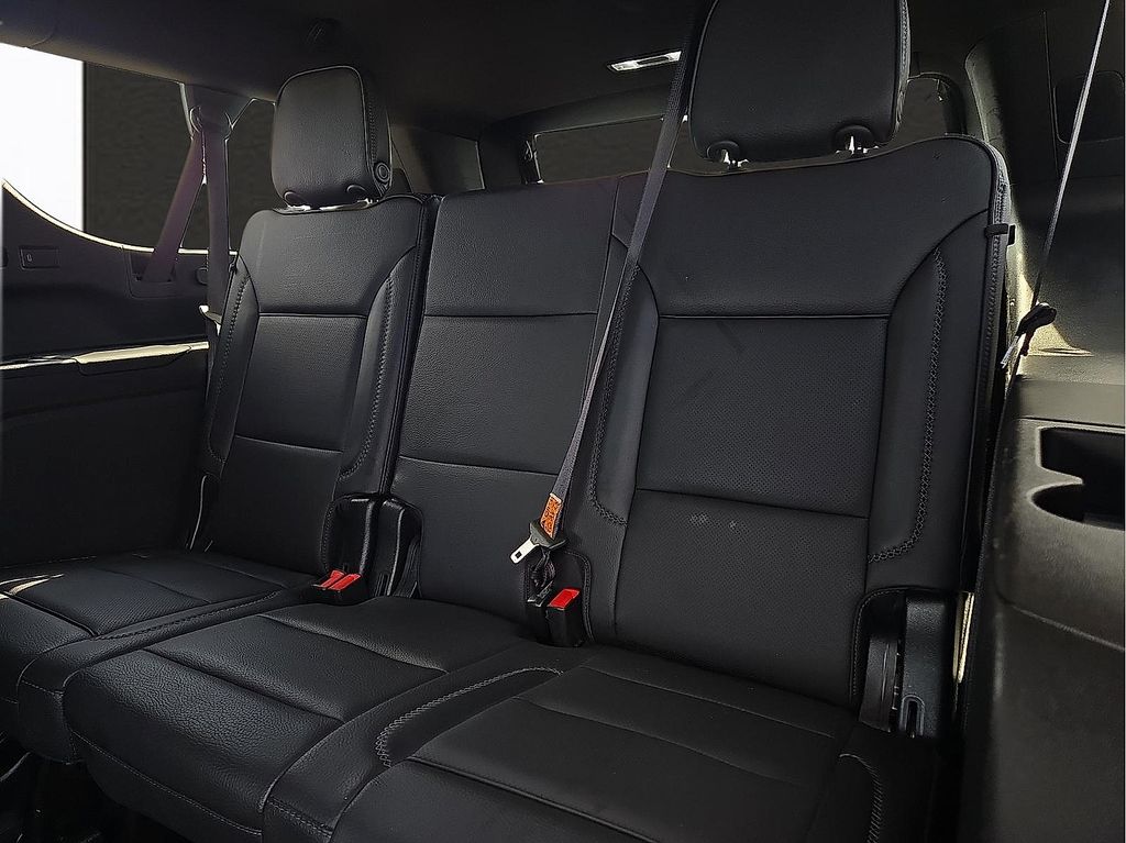 Used 2022 GMC Yukon XL For Sale in Farmington, AR