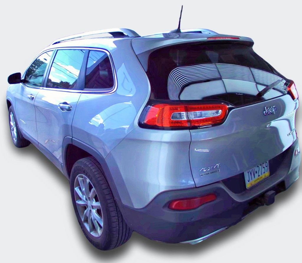 2018 Jeep Cherokee Limited Silver at John Sisson Motors