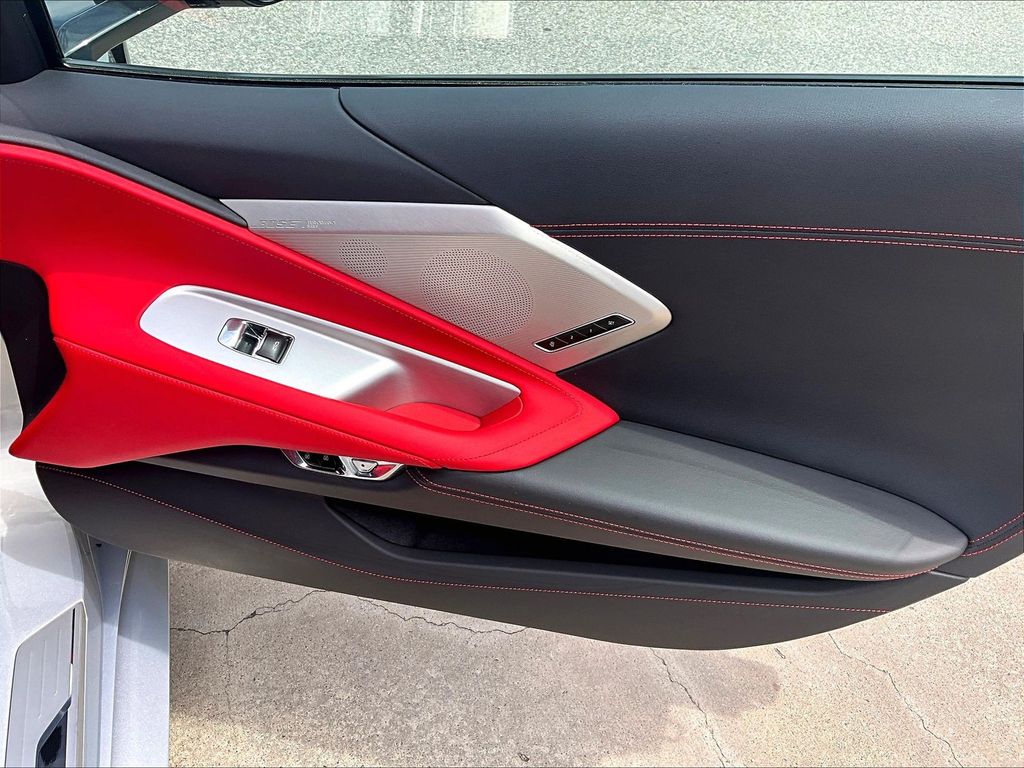 2024 Chevrolet Corvette — photo 12