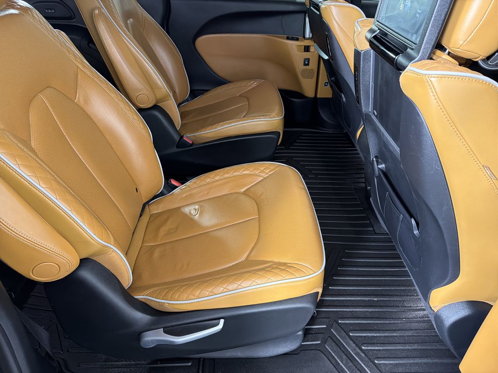 used 2021 Chrysler Pacifica car, priced at $27,500