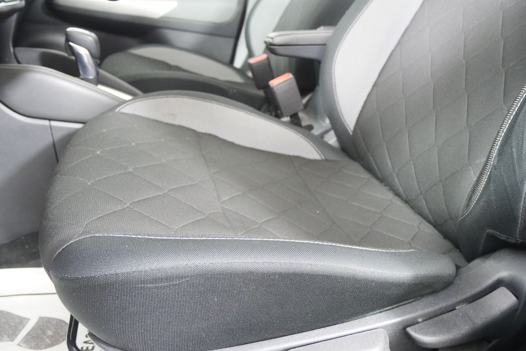 Thumbnail: 2020 Nissan Kicks - 6