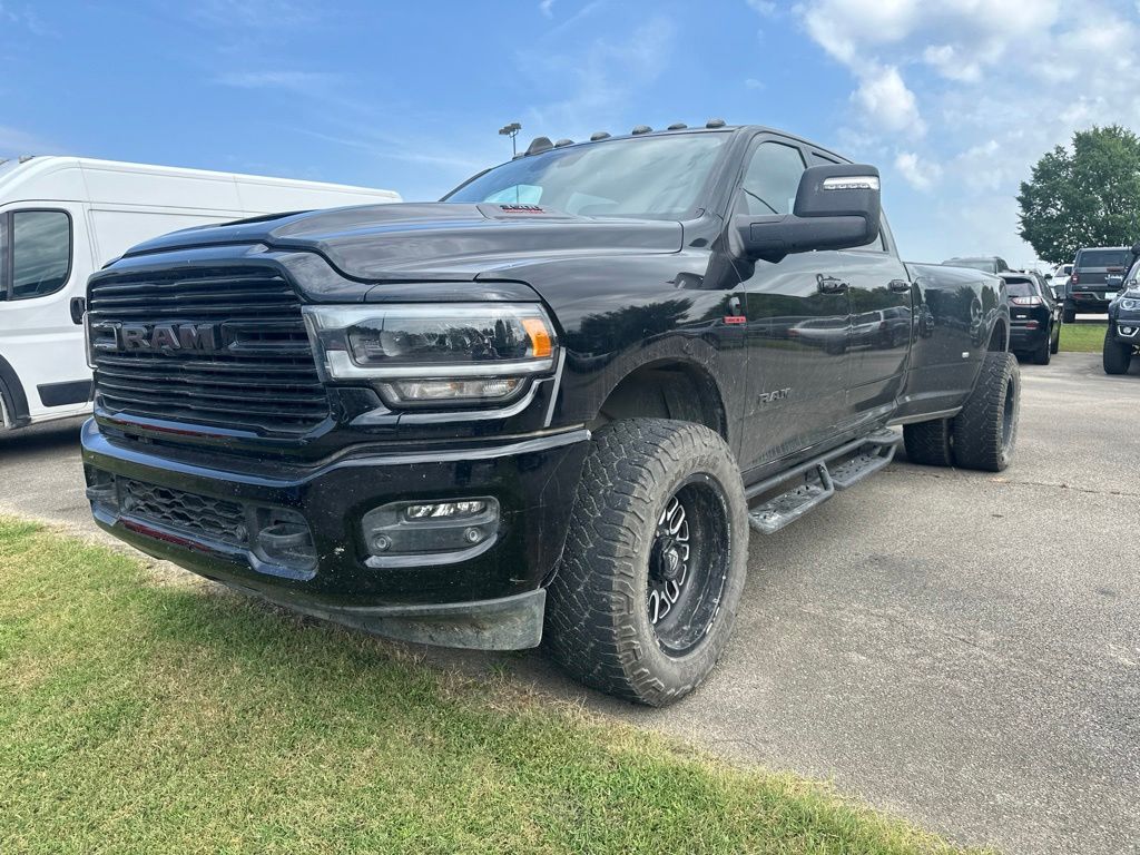 Diamond Black Crystal Pearlcoat 2024 RAM 3500 Pickup Truck Four-Wheel Drive 6-Speed Automatic