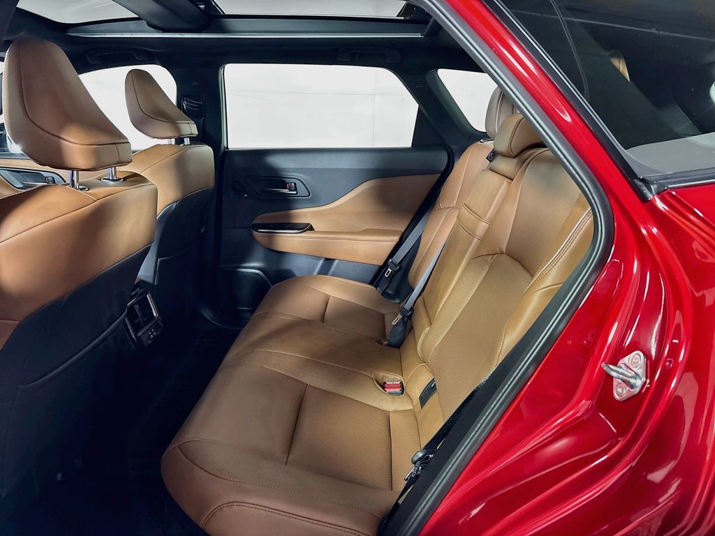 2025 Toyota Crown Signia Limited
