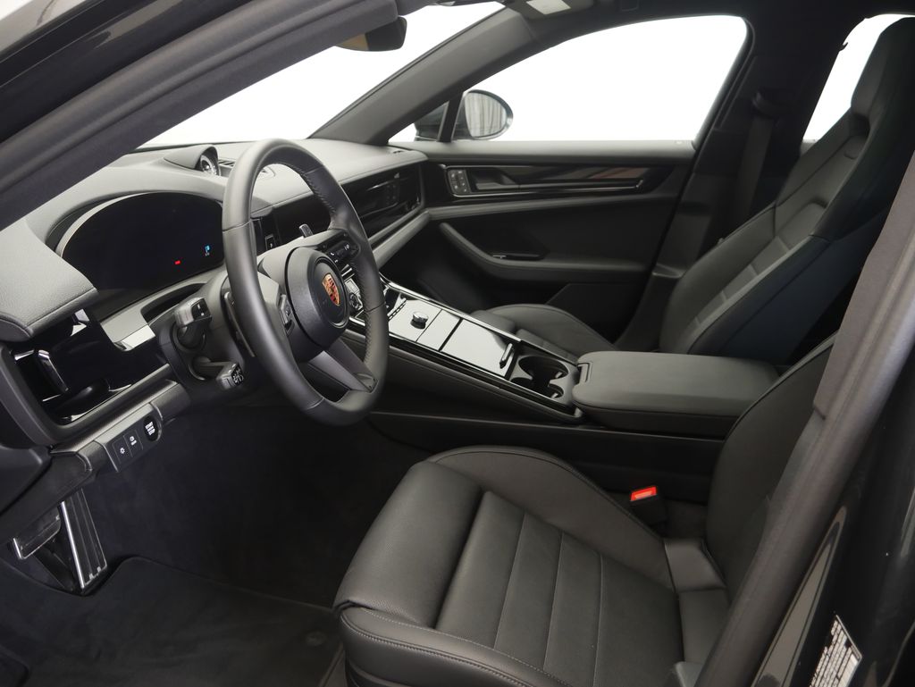 Thumbnail: 2026 Porsche Panamera - 5