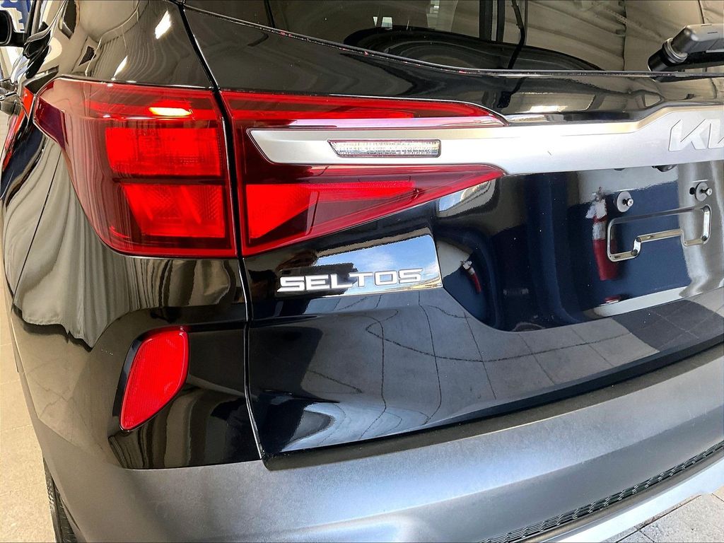 2023 Kia Seltos — photo 27