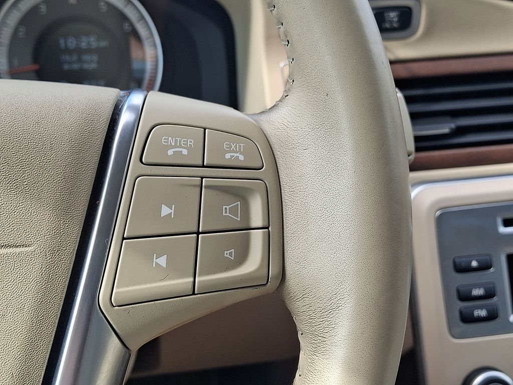 Thumbnail: 2011 Volvo S80 - 20