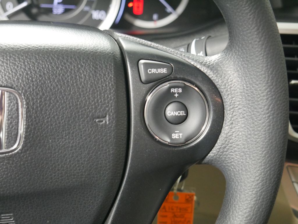 Thumbnail: 2015 Honda Accord - 16