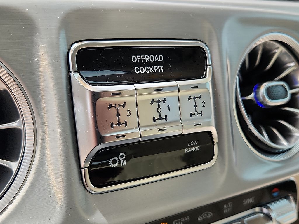 2025 Mercedes-Benz G-Class AMG G 63 28