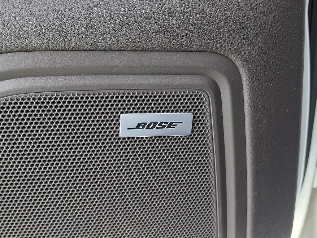Thumbnail: 2018 Porsche Macan - 29