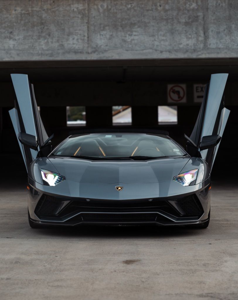 Thumbnail: 2019 Lamborghini Aventador - 19