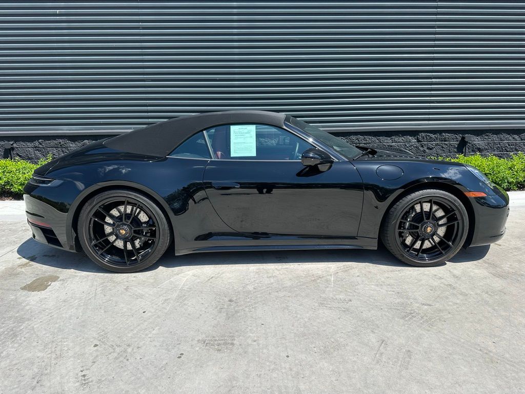 Thumbnail: 2024 Porsche 911 - 8