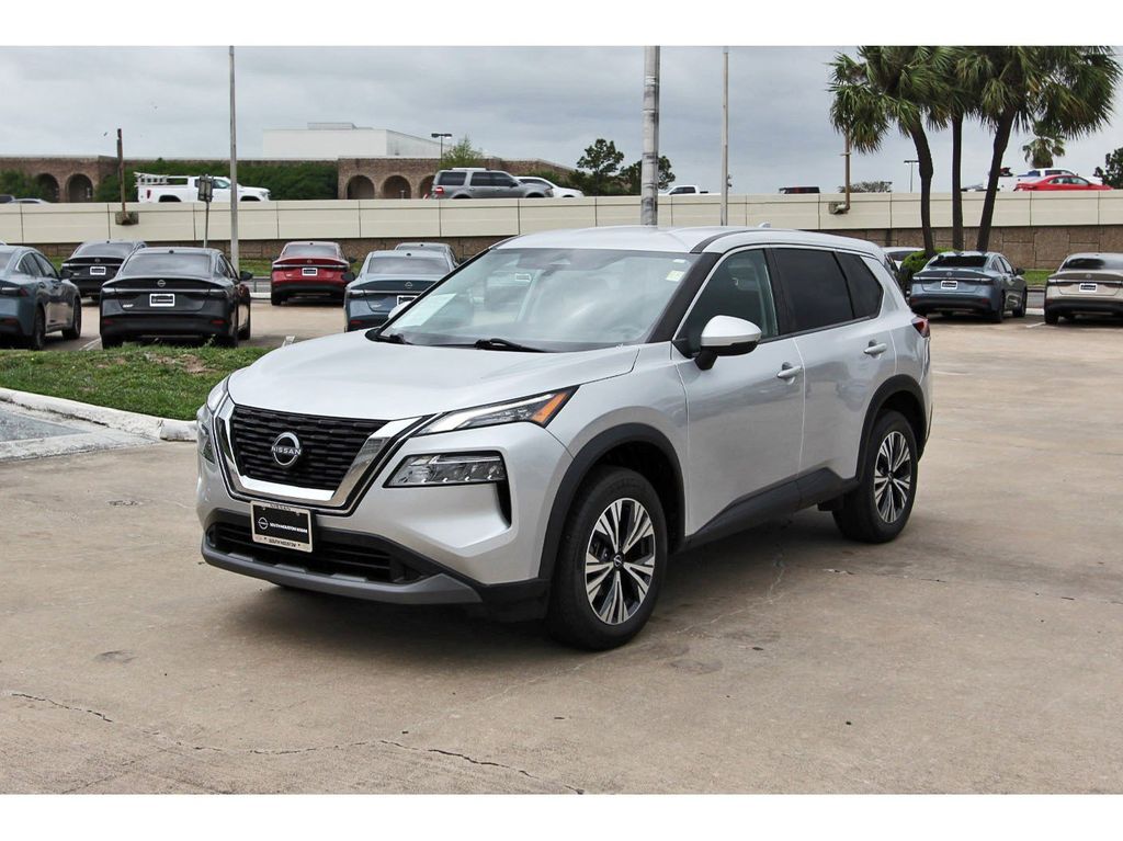 2022 Nissan Rogue SV - 1