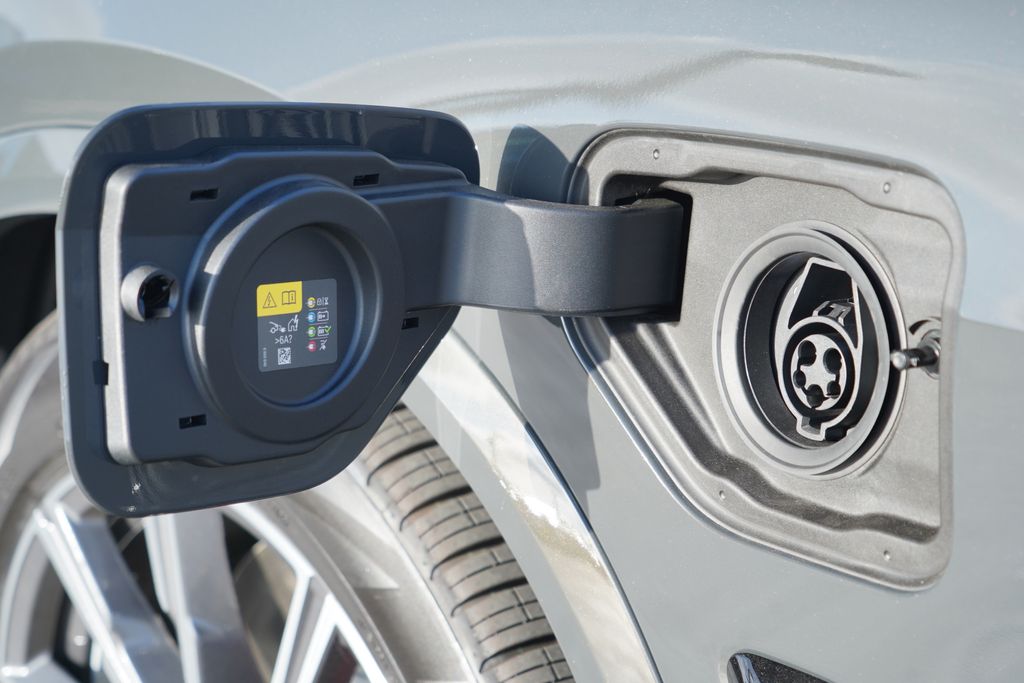 Thumbnail: 2026 BMW X5 - 6