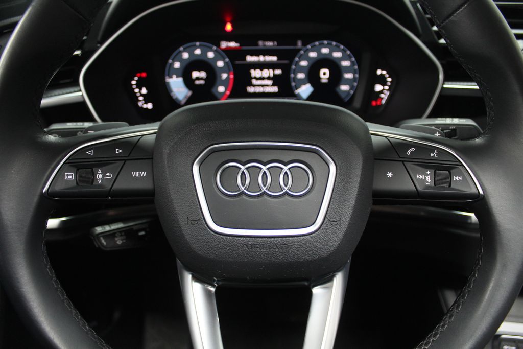 Thumbnail: 2022 Audi Q3 - 26